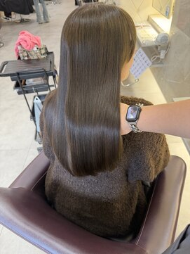 アヴァンス 江坂店(AVANCE.) オリーブグレージュ