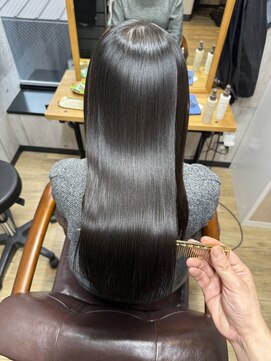 パヤパヤ毛を整える自然な艶ロング