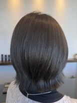 イース シー(ece.sie)&nbsp;レイヤーボブ×ダークグレージュ