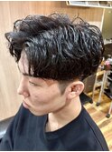 ツイストスパイラル弱め、センターパート