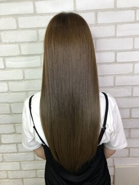 シシ 新宿(She 2.) 髪質改善サイエンスアクア×ナチュラルブラウン