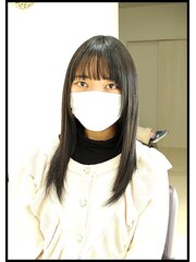 齋藤飛鳥のストレートヘアースタイル