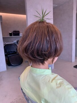 テン(Ten) ゆるふわショート