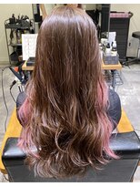 ラナヘアーサロン イワツカ(Lana hair salon IWATSUKA) ベージュにピンクのイヤリングカラー！