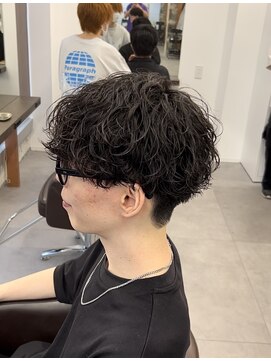 エイド 渋谷(aid) 刈り上げマッシュ×波巻きパーマ