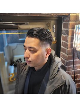 バレス 田町(BALES) <理容室>[メンズ/床屋/シェービング/ヘッドスパ/田町/芝浦]