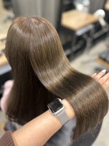 アリュウル 表参道 青山(Allure) 明るめオリーブベージュ◎矢口