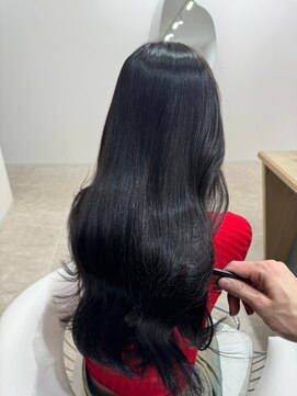 ビビバイベル(BiVi by BHEL) 桑名ロングレイヤーカットハッシュカット透明感カラー重めロング