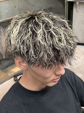 イーラ(era) メンズ刈り上げマッシュ眉毛