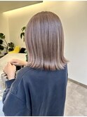 ペールグレージュ