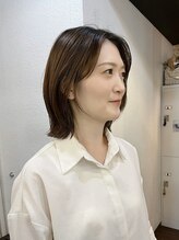 クオート(quoit) アレンジもできる長さ!軽やかレイヤーの透明感ボブ