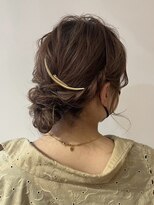 キリ 逗子(kiri)&nbsp;逗子葉山ヘアメイクヘアアレンジヘアセットまとめ髪おくれ毛