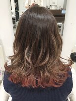 ケンジ 平塚 アネッタ(KENJE annetta)&nbsp;《大反響》グラデーション×インナーカラー×イヤリングカラー