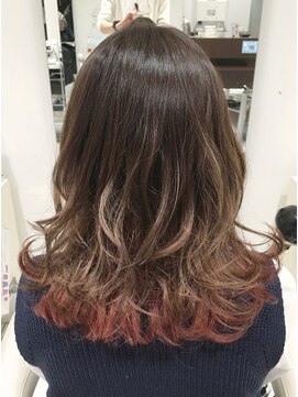 ケンジ 平塚 アネッタ(KENJE annetta) 《大反響》グラデーション×インナーカラー×イヤリングカラー