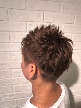 ルアナ(Luana) プラチナショート