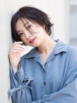 メイクス 表参道(MAKE'S omotesando)&nbsp;センターパートのジェンダーレスショート