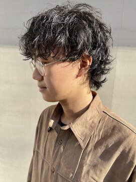 ヘアー アイス ルーチェ(HAIR ICI LUCE) ウルフパーマ 無造作ヘア 刈り上げ  スパイラルパーマ 担当 井上
