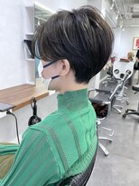 オウル(Owll) 【Owll】大人カワイイ ハンサムショート 小顔バング