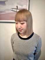 マリン(Marine)&nbsp;20代30代切りっぱなしボブ透明感ミルクティーベージュ