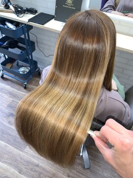 エルパライソ 鯖江店(Elparaiso) 鯖江/髪質改善/オッジオット/白髪染め/縮毛矯正/ヘッドスパ