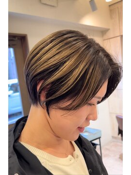 グランツ バイ ブルーム 蛍池店(GLANZ by bloom) 酸性ストレート カラー ショート