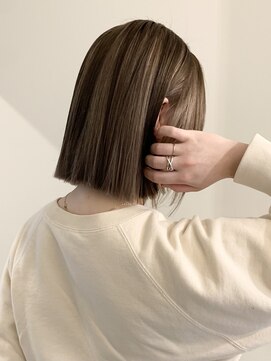 ユニコ(unico) まろやかベージュのデザインカラー