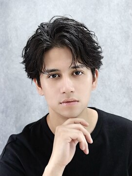 エース(ACES) フェザーパーマセンターパートコンマヘアナチュラルショート