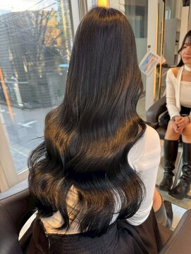 インク サカエ(inq sakae) 韓国レイヤー/黒髪ロング/艶髪