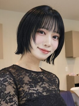 オーラ オモテサンドウ(Aura omotesando) 黒髪ウルフボブ×シースルーバングフェイスレイヤー