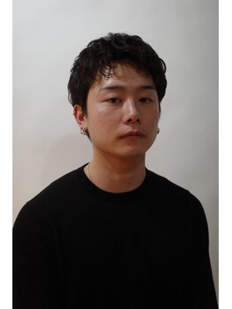 アカ(ACA)の写真/爽やかな印象を作るために、ヘアスタイルだけではなく、顔全体の印象を作り込んでくれるメンズサロン＊