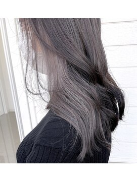 カフネ(KAHUNE) イヤリングカラー【グレージュ】