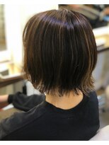 カリーナ(Carina)&nbsp;〈キシタクヘアー〉外ハネボブ
