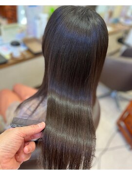 コア フィール ア デイ(COIFFURE A DAY) 【艶さらロング】M3Dお得クーポン有り