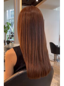 ミスエッセンス(MISS ESSENCE) 憧れの艶サラブラウン/ミスエッセンス山田