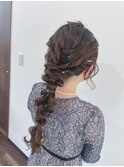 20代30代編みおろしロングヘアアレンジ