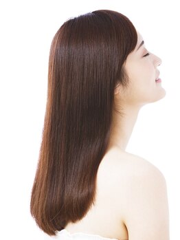 ヘアーアンビション 沖縄市店の写真/髪質改善◇内部浸透型『3STEPトリートメント』髪の芯から集中補修し、栄養を補給☆ハリと艶のある美髪に♪