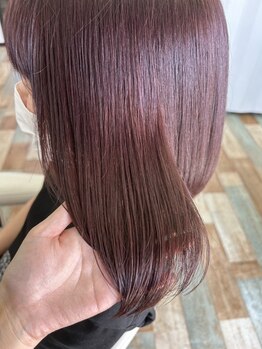 1人1人に合わせた色味を調合し理想のカラーへ近づけます。過去のカラーのムラ直しやトーンアップも可能◎