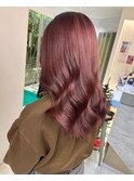 ピンクベージュ