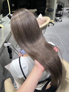 ロンドルピナス 小倉(Lond Lupinus) ブルーブラック/ワイドバング/美髪のススメ/外ハネボブ/北九州