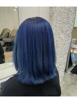 リル(re'll)&nbsp;《花屋併設》ブルーカラー［酸性ストレート/ヘアセット］