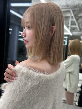 キティー サカエ(kiti SAKAE) ブリーチ/ベージュ/レイヤーカット/ハッシュカット/栄