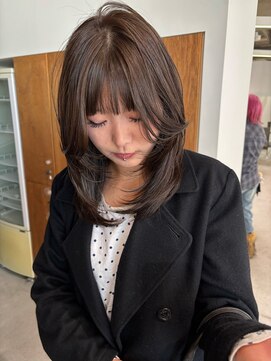 キオク(KIOX) ハッシュカット ワンカラーオリーブ