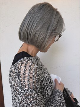 リンダ Linda シルバー ハイトーンカラー ブリーチ