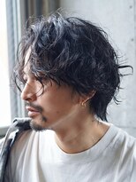 ライラ(Lyla)&nbsp;20代半ば～30代色気グランジパーマ×ツイスパ メンズミディアム