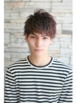 マクナリー(McNally)&nbsp;3Dカラーと束感パーマで動きをつけたムービングショート