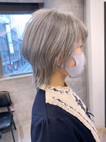 ルーブ トウキョウ(Loob. TOKYO) 《池袋》ハイトーングレー×前下がりショート＋ウルフレイヤー