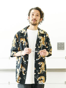 クラスコウベ 三宮店(Krass kobe) MEN’S HAIR波巻きパーマスタイル【上野　竜司】