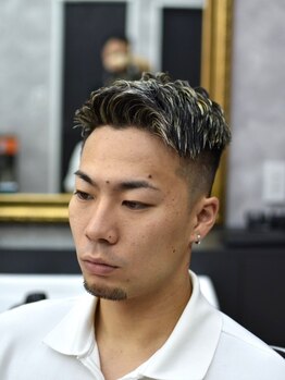 ホーミーズ(Homies)の写真/フェードカットからパーマスタイルなどビジネスシーンのかっりちスタイル～カジュアルまで幅広く対応！
