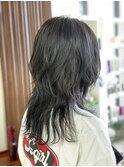 30代40代レイヤークラゲヘアー×くすみアッシュ大人ミディウルフ