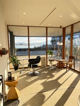 カフネ(CAFUNE)の写真/【女性専用サロン】1席だけのプライベートサロン☆1日3名限定だから一人一人のお客様に時間をかけて施術◎